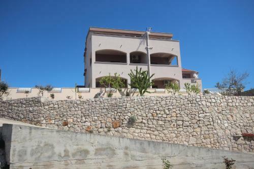 Apartments Njaco