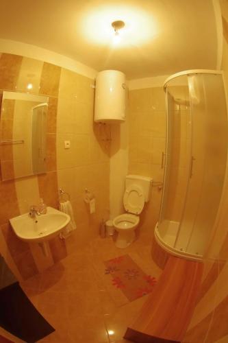 Two-bedroom Apartment In Razanac I