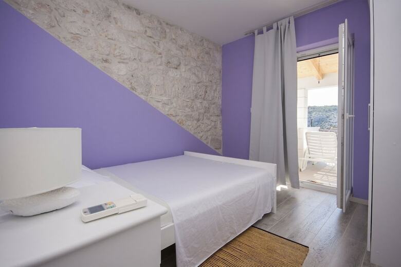 Holiday House Neda