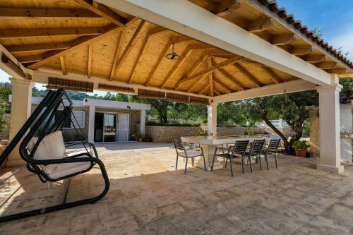 Villa Holiday House Popic