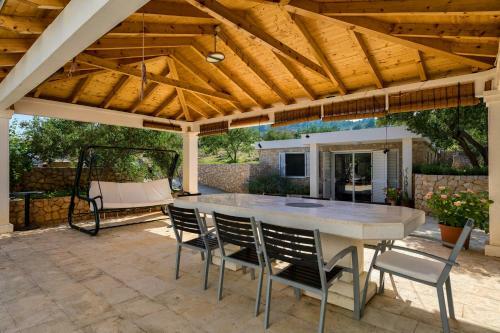Villa Holiday House Popic