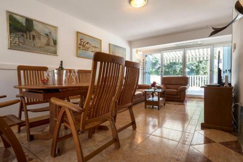 Villa Holiday House Popic