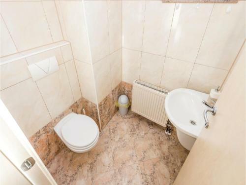 Four-bedroom Holiday Home In Rijeka