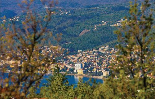 Four-bedroom Holiday Home In Rijeka