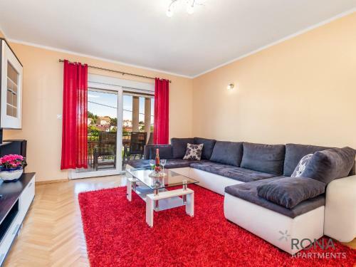Hostal Rona Apartments Smokva