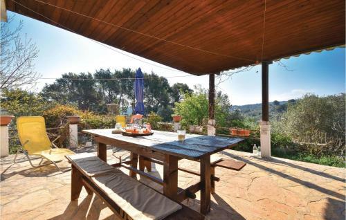 Two-bedroom Apartment In Dogac