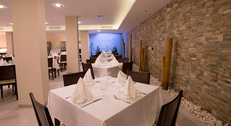 Hotel Rh Vinar�s Aura