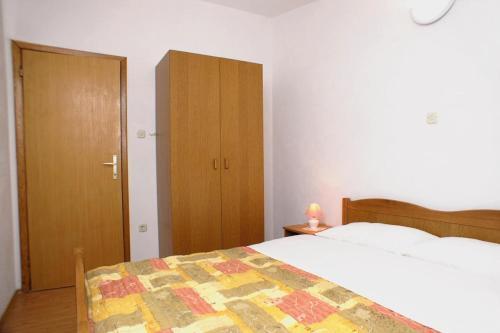 Apartment Rogoznica 4162b