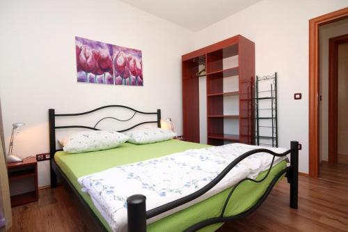 Apartments With A Parking Space Rovinj - 2401