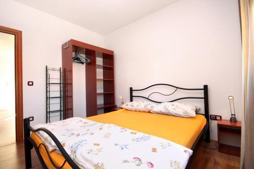 Apartments With A Parking Space Rovinj - 2401