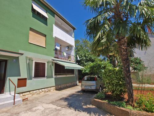 Apartments Fuma 161