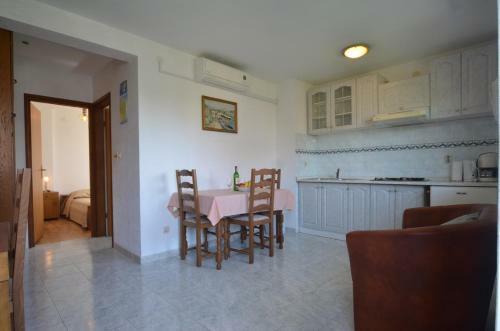 Hostal Koreni Apartments