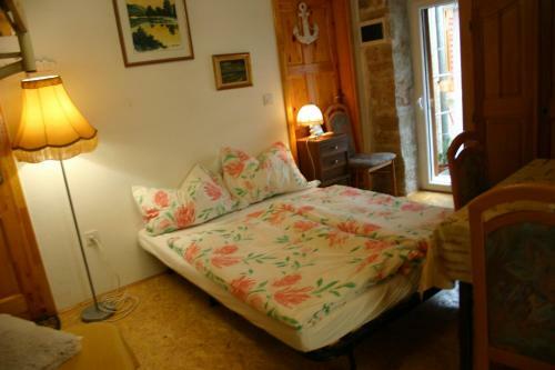 Hostal Studio Apartment La Maison De Catherine