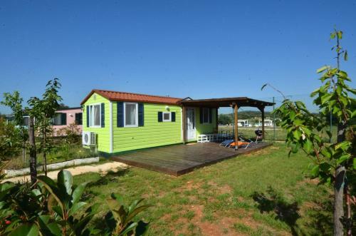 Flores Mobile Homes