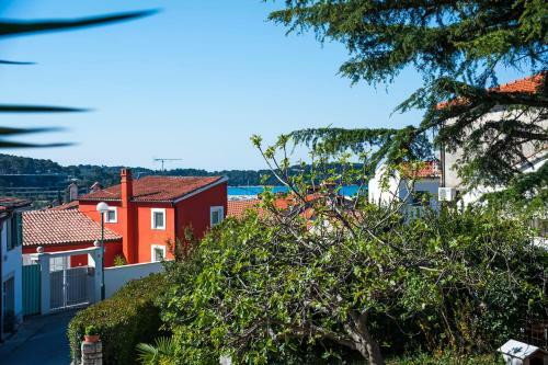 Hostal Apartments Nikval
