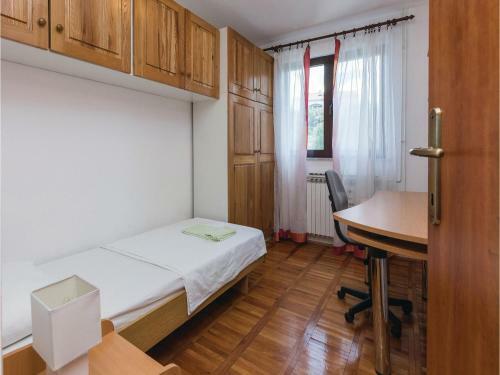 Holiday Home Rtina 24
