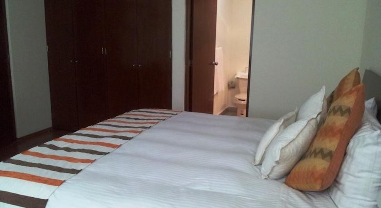Hotel Suites Taine