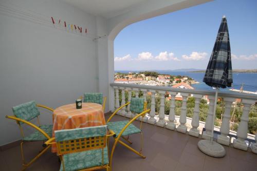 Apartment Sali 8152b