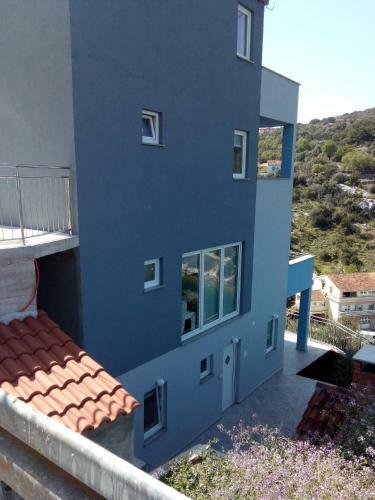 Apartments Bedene