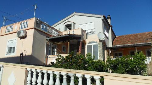 Apartment Sali 8153b