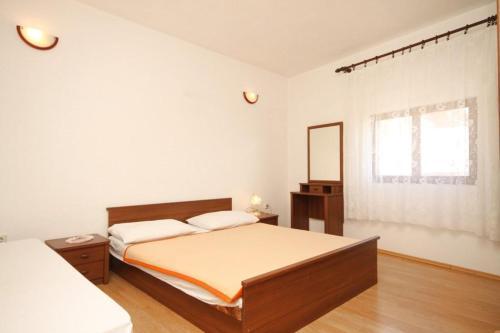 Apartment Sali 8174b
