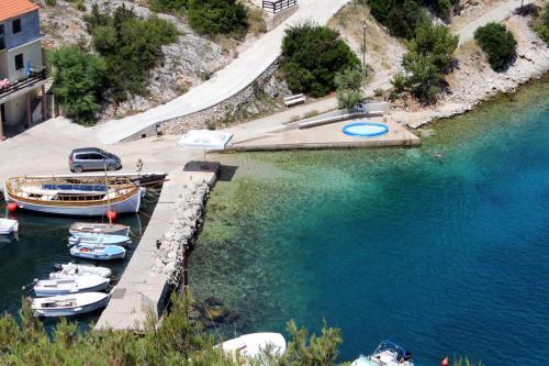 Apartments With A Parking Space Sali (dugi Otok) - 910