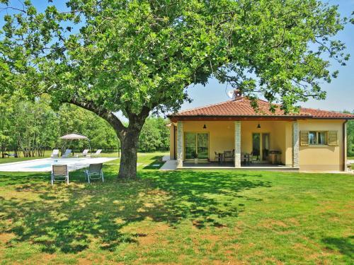 Holiday Home Aria (lbn334)