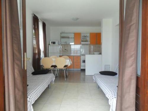 Apartments Selce 4455