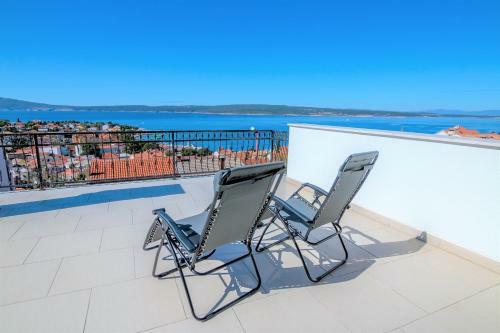Hostal Holiday House Queens With Sea View