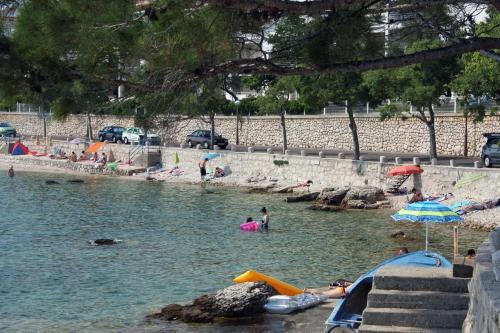 Apartamentos Studio Selce 4802b