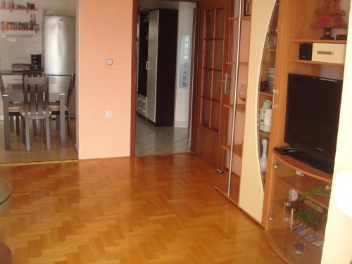 Apartment In Selce 5879