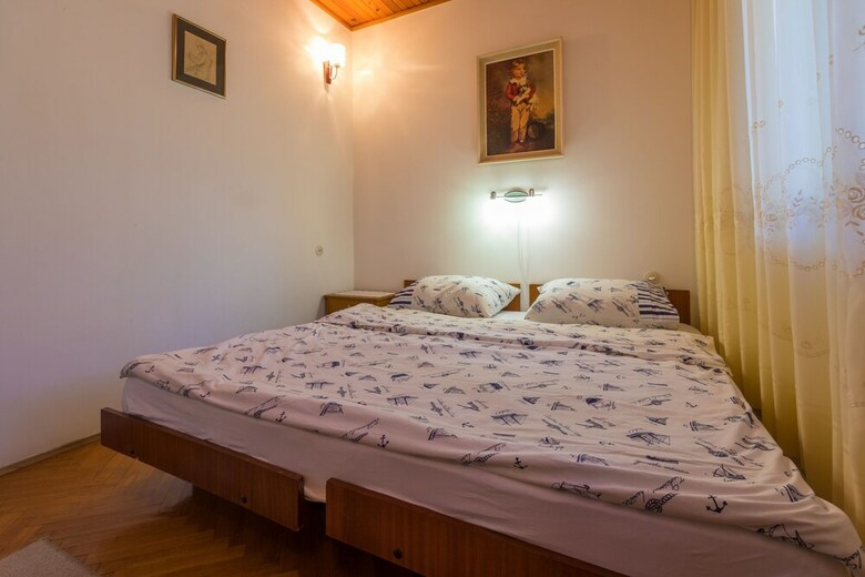 Apartments Hinic