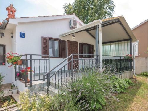 Two-bedroom Apartment In Sv.lovrec