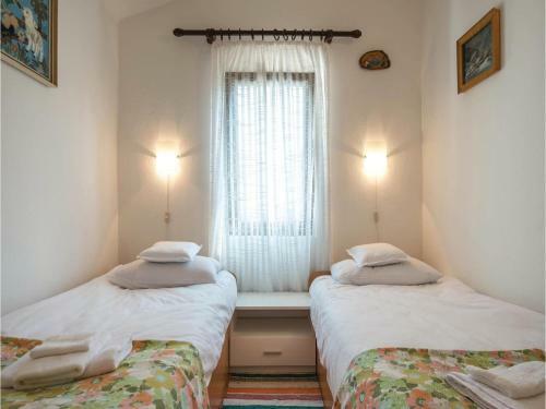 Two-bedroom Apartment In Sv.lovrec