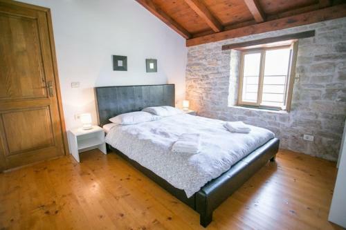 Apartamentos Abortolami With Pool And Garden