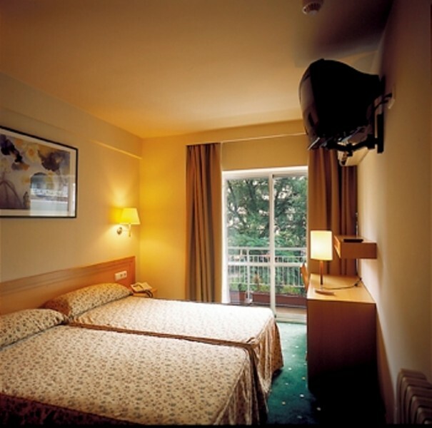 Hotel Zaragoza Plaza