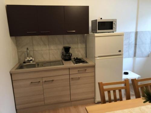 Apartments By The Sea Senj - 15578