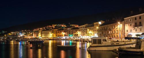 Apartment Senj 5569a