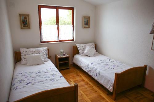 Apartments In Sevid 7328