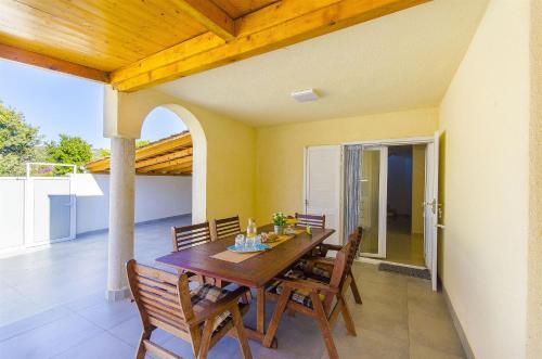 Sevid Villa Sleeps 10 Pool Air Con Wifi