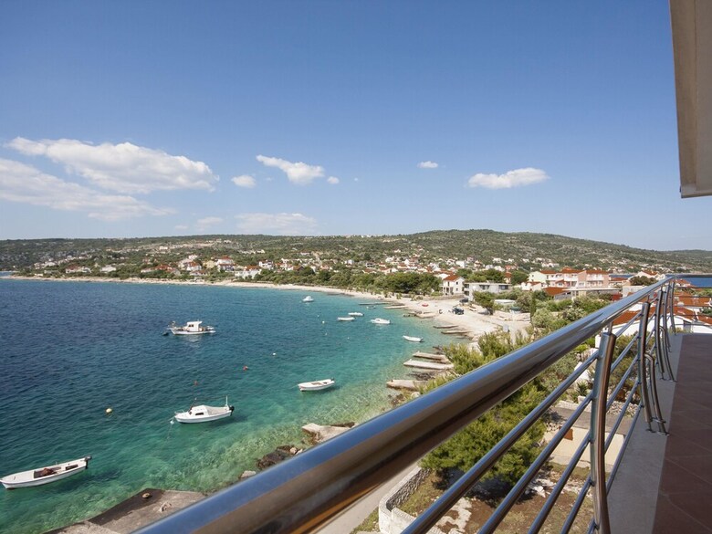 Villa Holiday Home �eljko