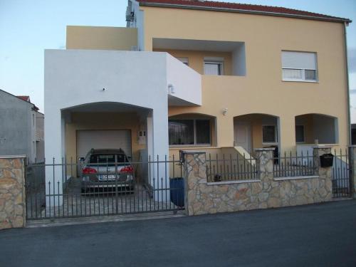 Apartment Razine 11904b