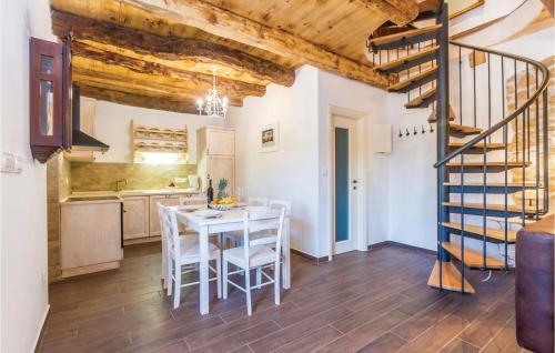 Two-bedroom Holiday Home In Silo
