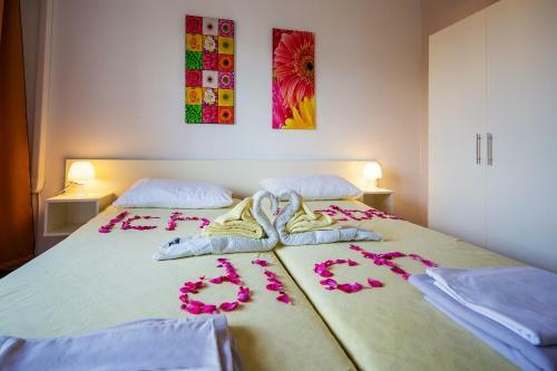 Hostal Guest House Zeba & Riviera