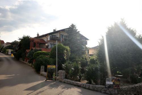 Hostal Guest House Zeba & Riviera