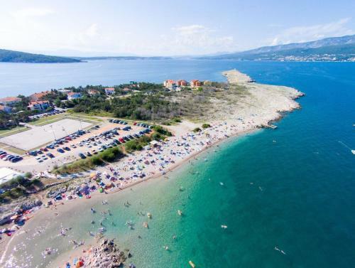 Apartment In Silo/insel Krk 13573