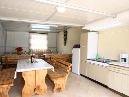 Apartment In Silo/insel Krk 13588