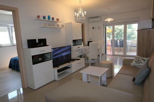Apartments Saramandic