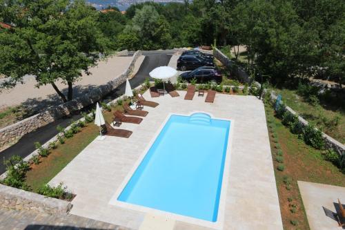 Apartments In Silo/insel Krk 13455
