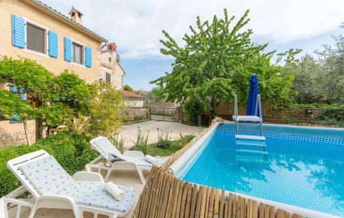 Holiday House Ra